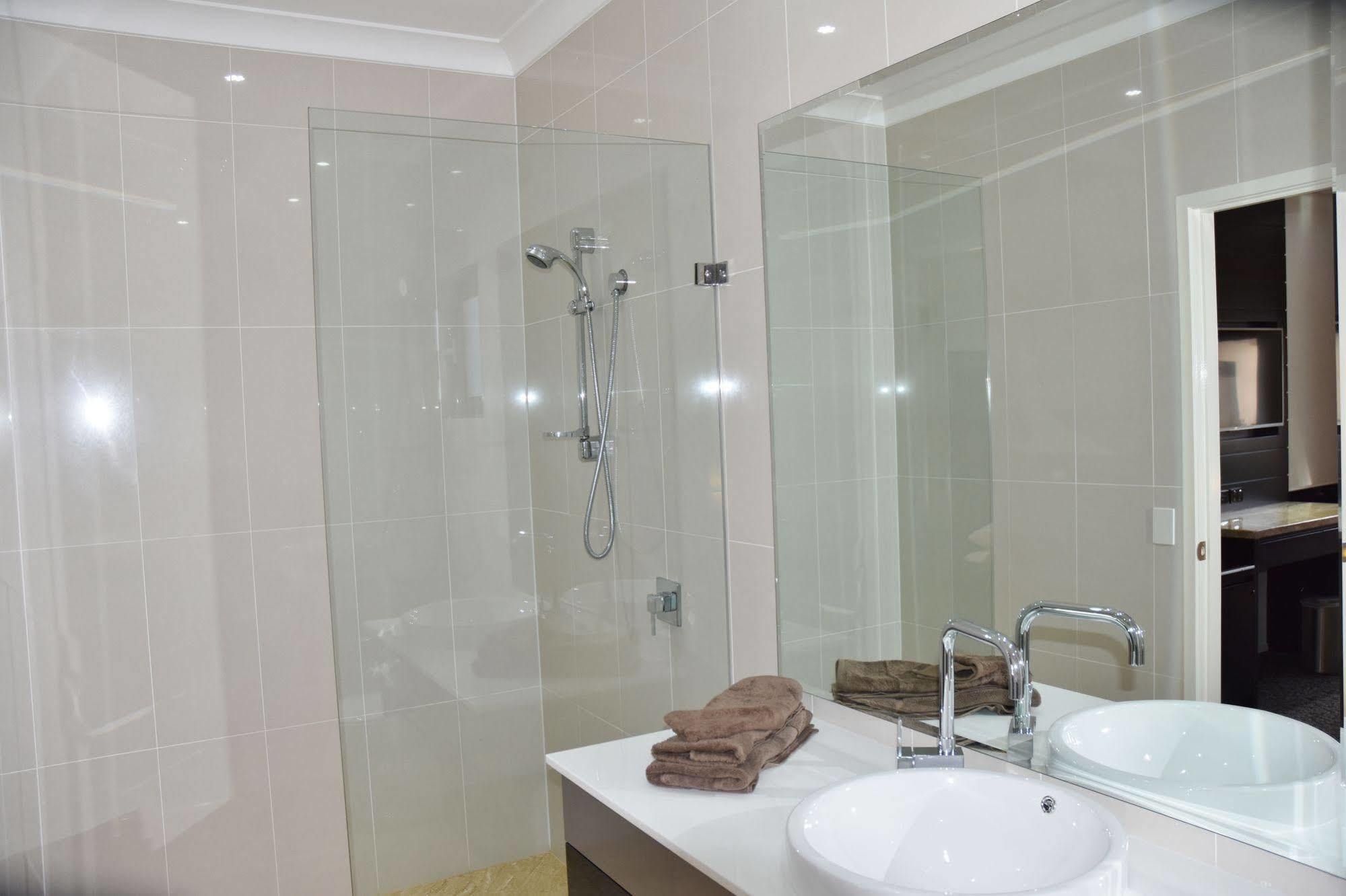 Western Downs Motor Inn Miles Ngoại thất bức ảnh