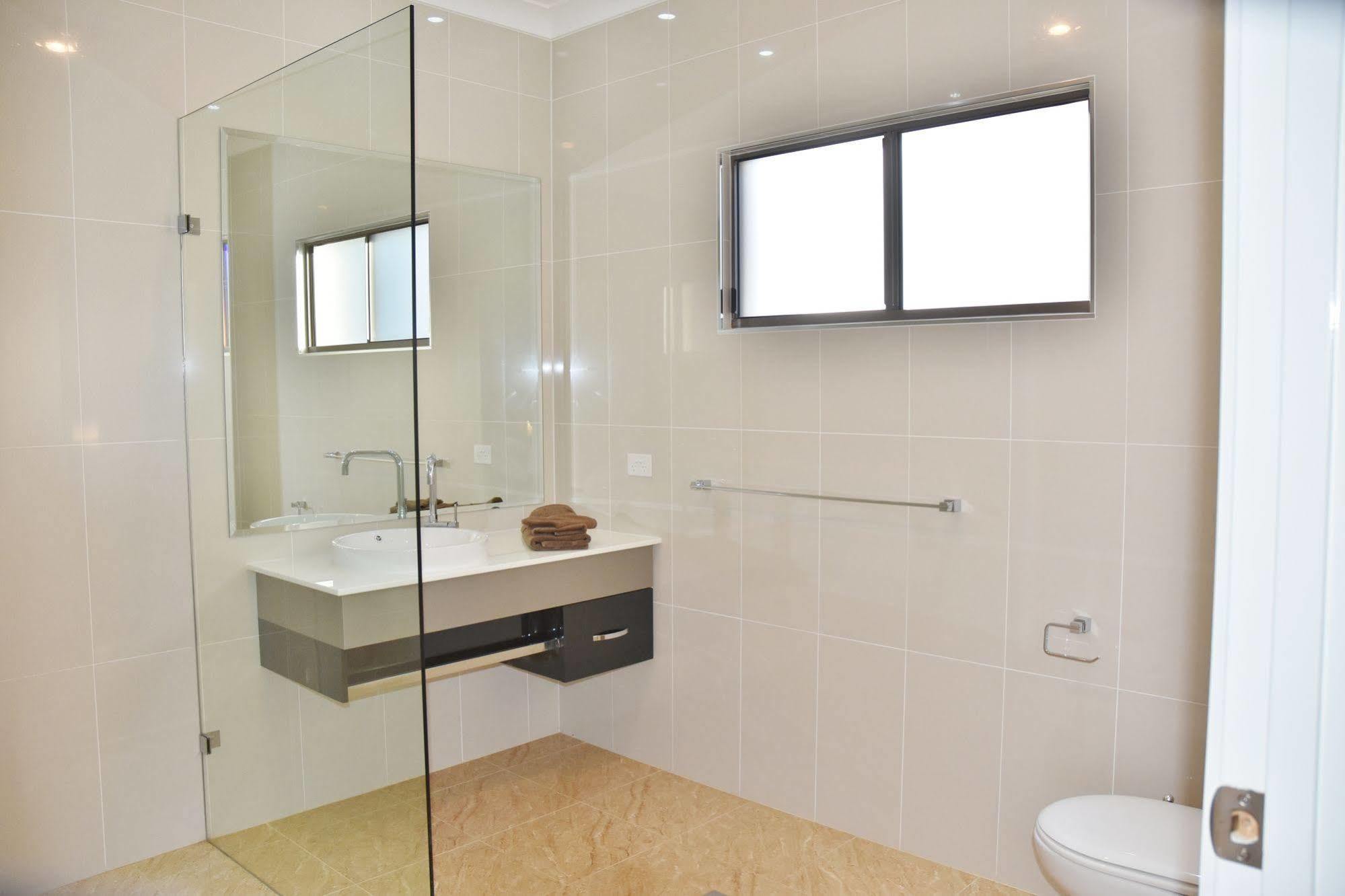 Western Downs Motor Inn Miles Ngoại thất bức ảnh