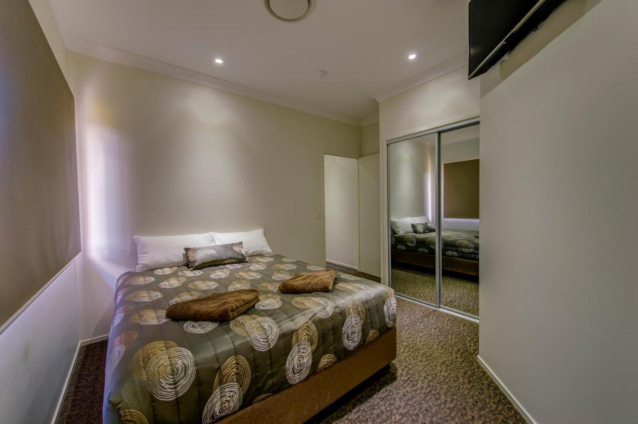 Western Downs Motor Inn Miles Ngoại thất bức ảnh