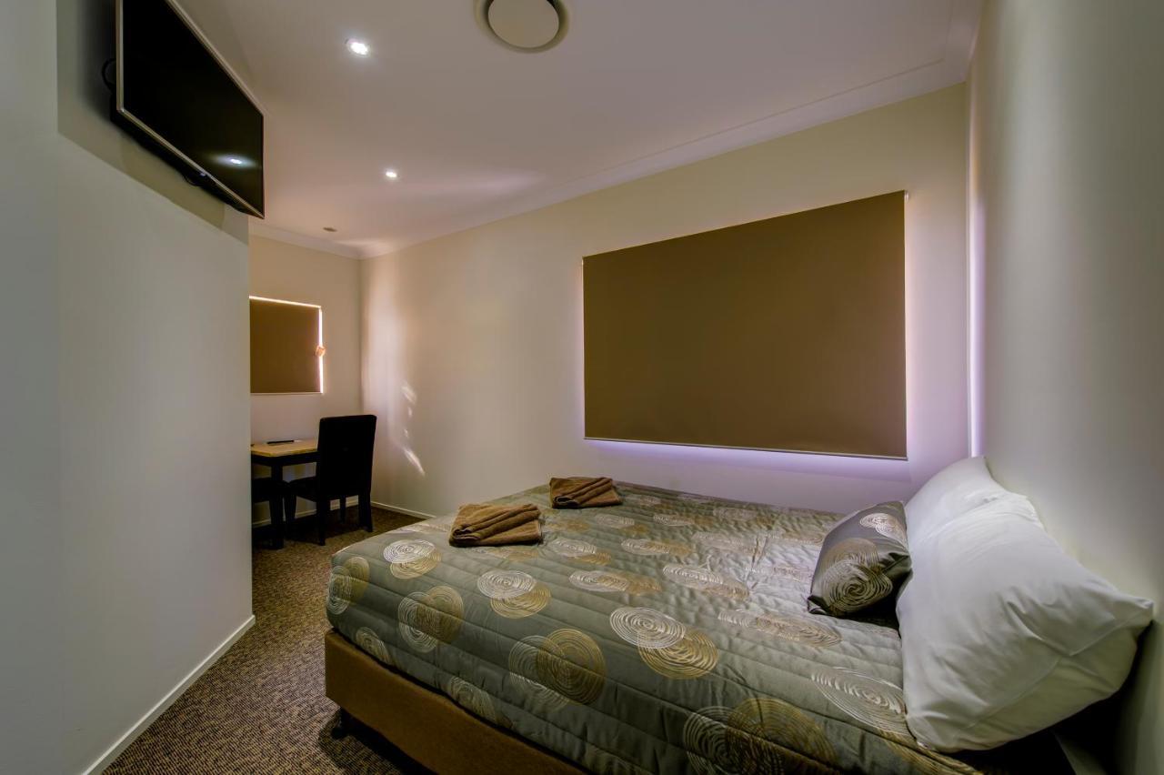 Western Downs Motor Inn Miles Ngoại thất bức ảnh